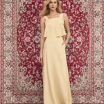 CONJUNTO BLUSA C/ALCAS FIVELA E SAIA