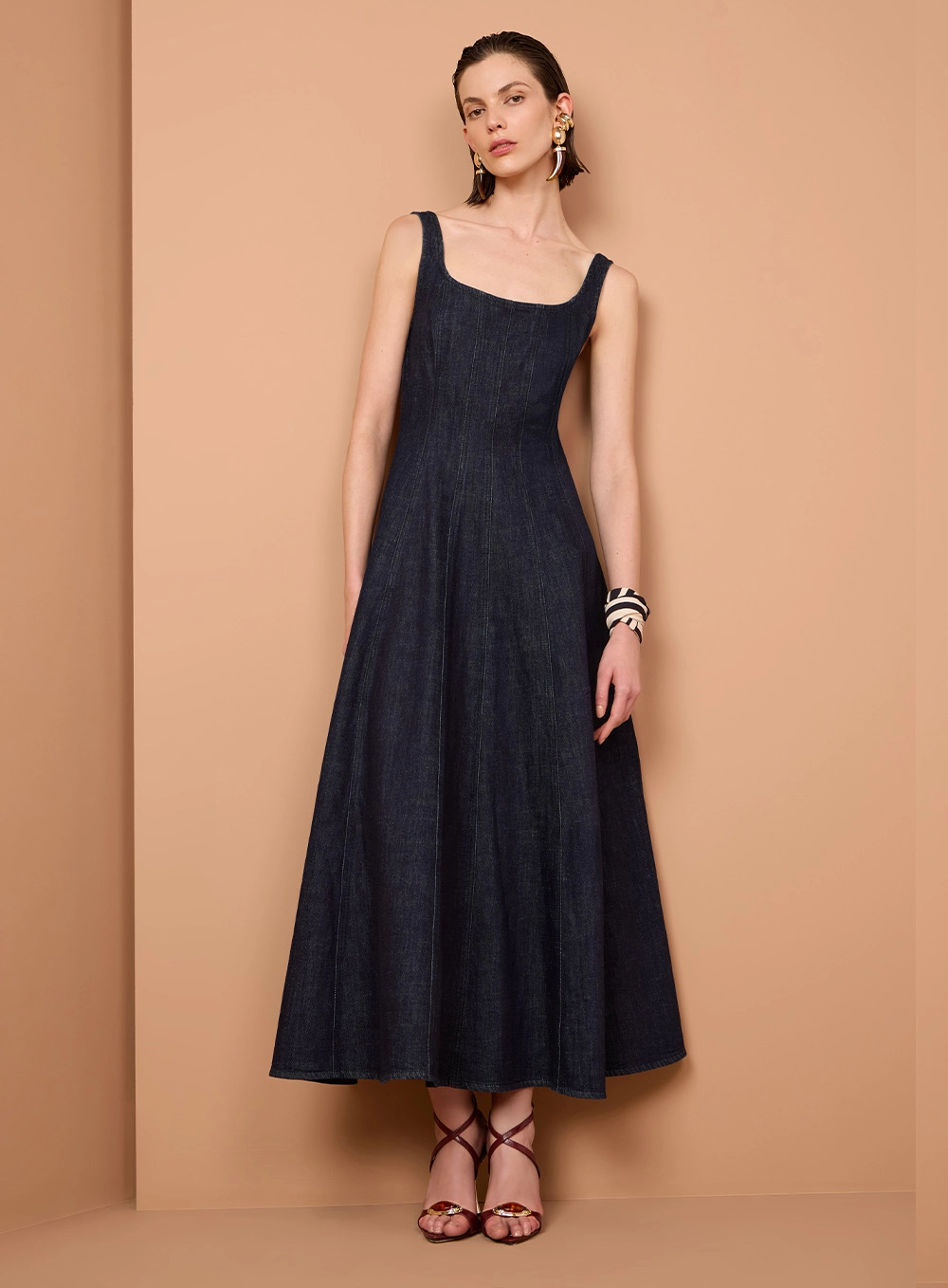 285339_vestido-maxi-midi-jeans-444805324_z2_638926623590248723 VESTIDO JEANS INDIGO - Imagem 1