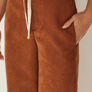 CONJUNTO PARKA E CALÇA AVELUDADA CARAMELO - Imagem 4