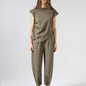 CONJUNTO BLUSA PREGAS E CALÇA - Imagem 3