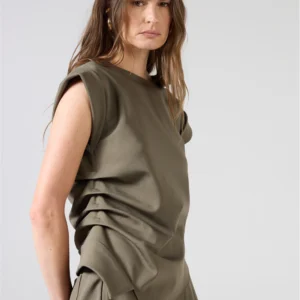CONJUNTO BLUSA PREGAS E CALÇA - Imagem 4