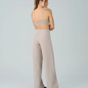 CALÇA RETA CANELADA COMFY - Imagem 4