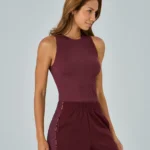 REGATA CANELADA SEM COSTURA – VERMELHO MARSALA